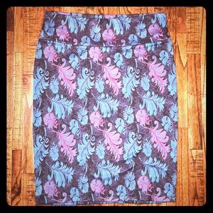 💕💕 LuLaRoe “Cassie” pencil Skirt